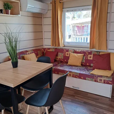 Mobilhome Face Campingplatz Sérignan
